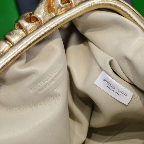 High Quality Luxury Bottega Veneta The Pouch Bag Gold product detail