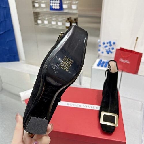High Quality Luxury Roger Vivier Metal Square Buckle Ankle Boots – Style 27508 product detail
