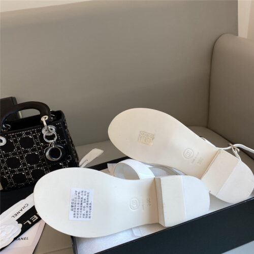 High Quality Luxury Chanel Logo Chain Sandals product detail