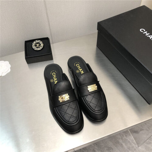 High Quality Luxury Chanel Leather Slippers Womens – Style 80550 alternate view
