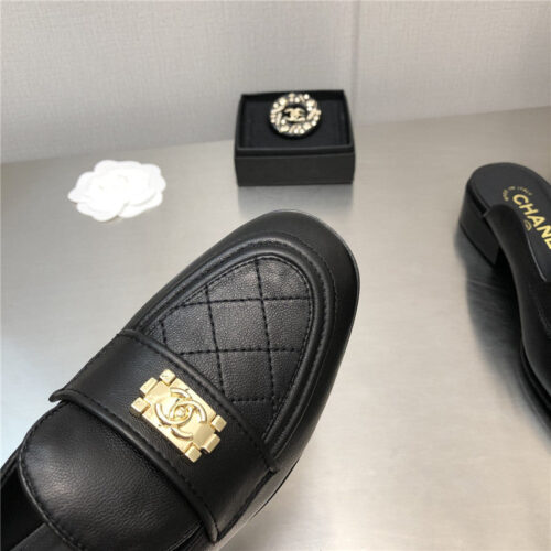 High Quality Luxury Chanel Leather Slippers Womens – Style 80550 product detail