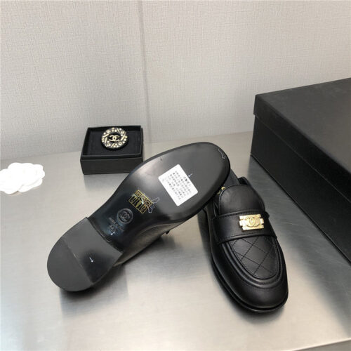 High Quality Luxury Chanel Leather Slippers Womens – Style 80550 product detail