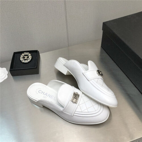 High Quality Luxury Chanel Leather Slippers Womens – Style 83942 product detail