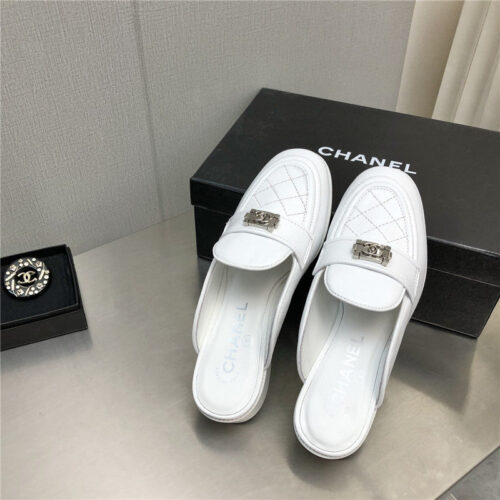 High Quality Luxury Chanel Leather Slippers Womens – Style 83942 product detail