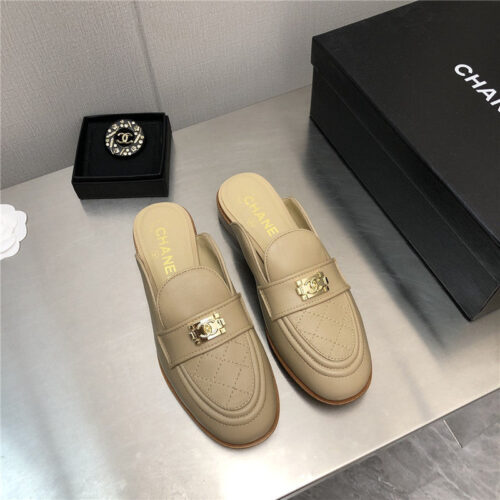 High Quality Luxury Chanel Leather Slippers Womens alternate view