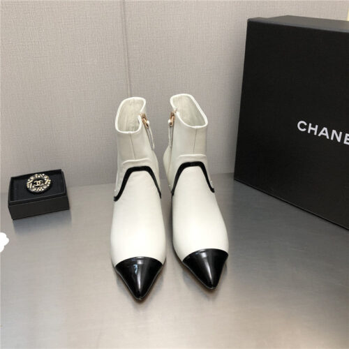 High Quality Luxury Chanel Pointed Toe Boots alternate view