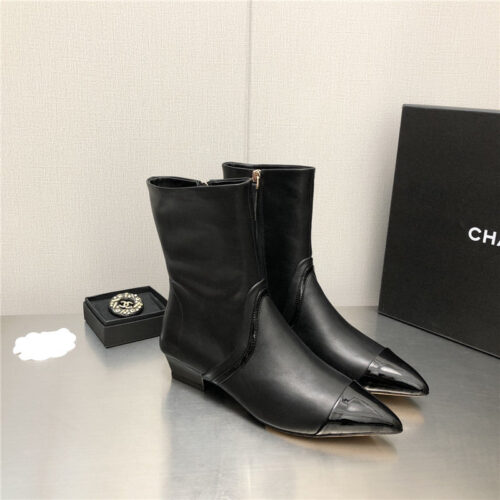 High Quality Luxury Chanel Pointed Toe Boots – Style 73318 alternate view