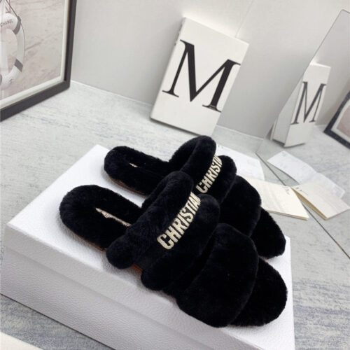 High Quality Luxury Dior Logo Wool Slippers – Style 32294