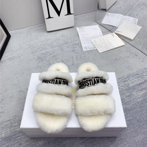 High Quality Luxury Dior Logo Wool Slippers alternate view