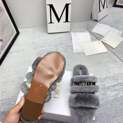 High Quality Luxury Dior Logo Wool Slippers – Style 34534 product detail