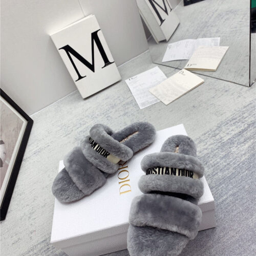 High Quality Luxury Dior Logo Wool Slippers – Style 34534 alternate view