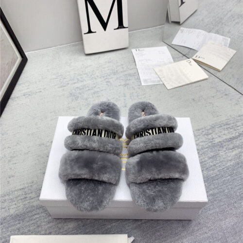 High Quality Luxury Dior Logo Wool Slippers – Style 34534 product detail