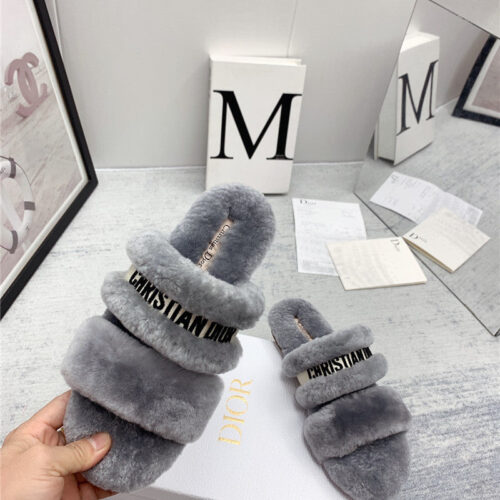 High Quality Luxury Dior Logo Wool Slippers – Style 34534 product detail