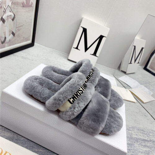High Quality Luxury Dior Logo Wool Slippers – Style 34534