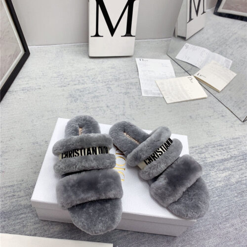 High Quality Luxury Dior Logo Wool Slippers – Style 34534 product detail
