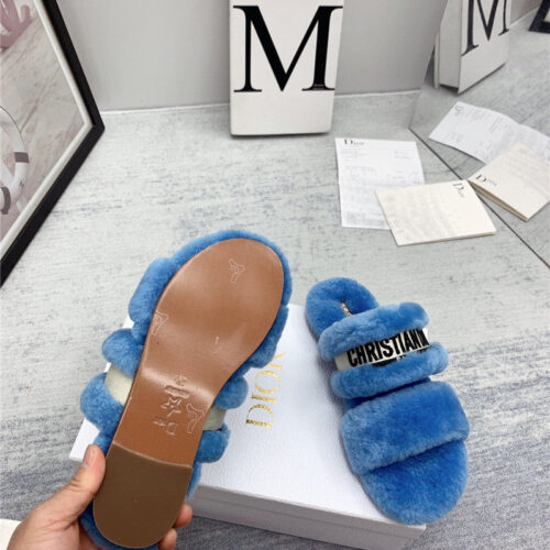 High Quality Luxury Dior Logo Wool Slippers – Style 22662 product detail