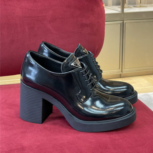 High Quality Luxury Prada Classic Logo Loafers – Style 26022
