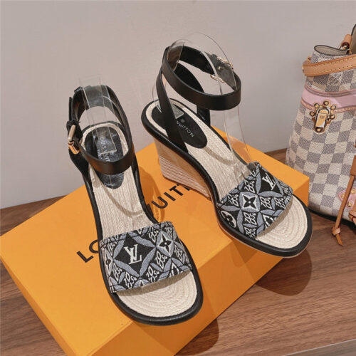 High Quality Luxury Louis Vuitton Straw Wedge Sandals – Style 30275 alternate view