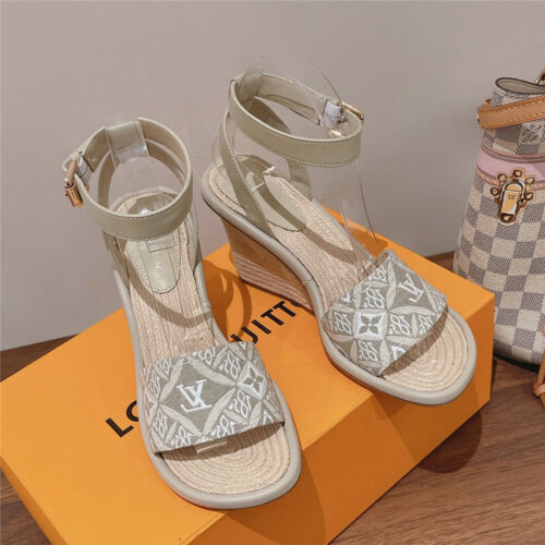 High Quality Luxury Louis Vuitton Summer New Sandals