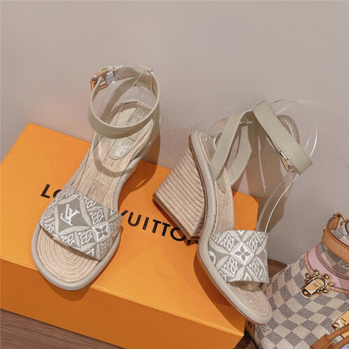 High Quality Luxury Louis Vuitton Summer New Sandals product detail