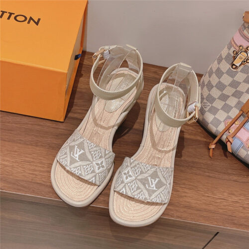 High Quality Luxury Louis Vuitton Summer New Sandals product detail