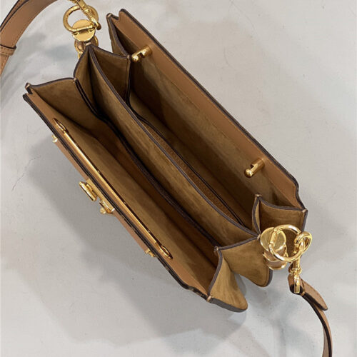High Quality Luxury Fendi Baguette Pouch Bag – Style 32333 product detail