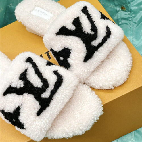 High Quality Luxury Louis Vuitton Chunky Heel Wool Slippers – Style 86947 product detail