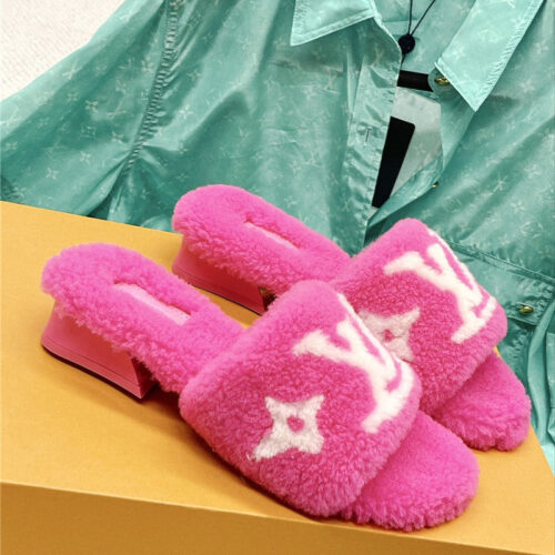 High Quality Luxury Louis Vuitton Chunky Heel Wool Slippers – Style 54179