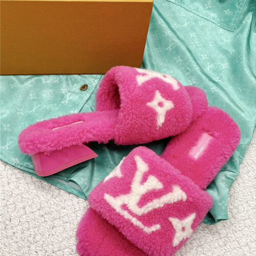 High Quality Luxury Louis Vuitton Chunky Heel Wool Slippers – Style 54179 product detail
