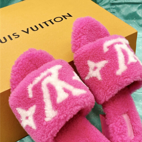 High Quality Luxury Louis Vuitton Chunky Heel Wool Slippers – Style 54179 product detail