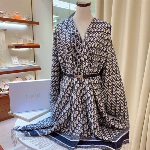 High Quality Luxury Dior Blue Cashmere Oblique Print Cape Shawl product detail