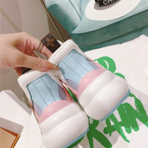 High Quality Luxury Louis Vuitton Archlight Sneakers Womens – Style 21315 product detail