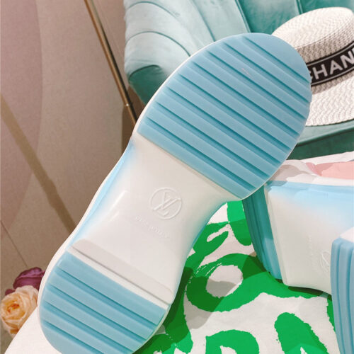 High Quality Luxury Louis Vuitton Archlight Sneakers Womens – Style 21315 product detail