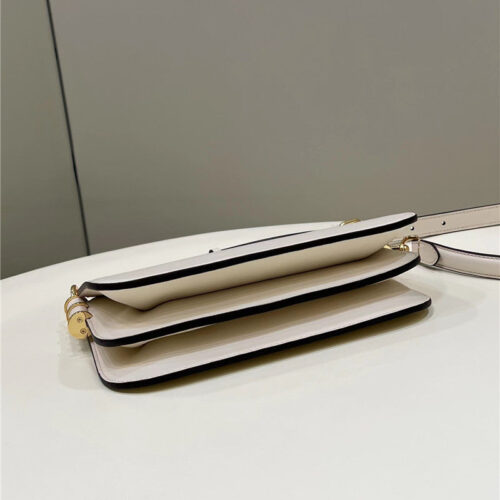High Quality Luxury Fendi Baguette Pouch Bag product detail