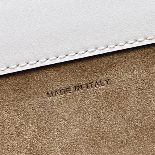 High Quality Luxury Fendi Baguette Pouch Bag product detail
