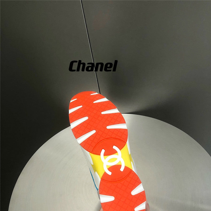 High Quality Luxury Chanel Low Top Sneakers Womens product detail
