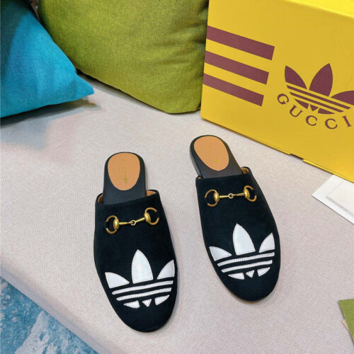 High Quality Luxury Gucci X Adidas Womens Trefoil Slipper – Style 94771 alternate view