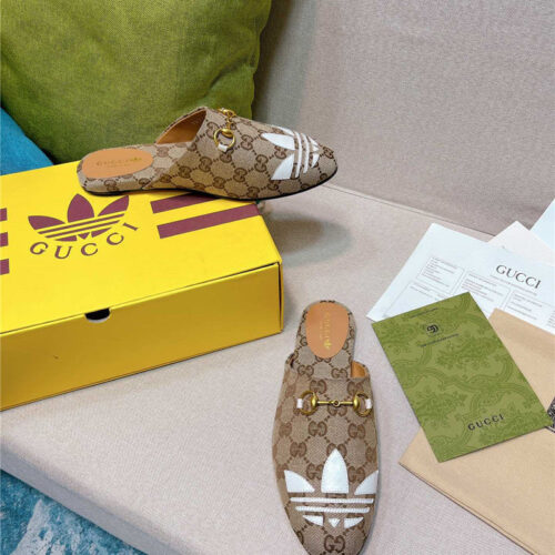 High Quality Luxury Gucci X Adidas Womens Trefoil Slipper – Style 96467 product detail