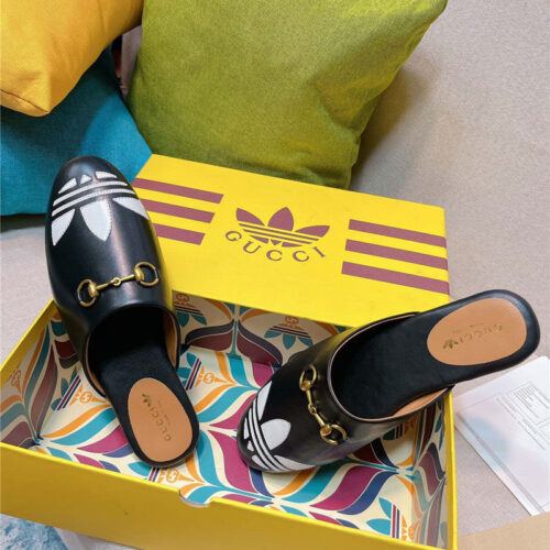 High Quality Luxury Gucci X Adidas Womens Trefoil Slipper product detail