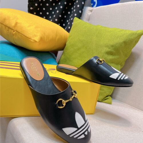 High Quality Luxury Gucci X Adidas Womens Trefoil Slipper product detail