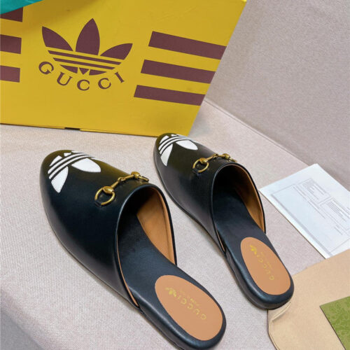 High Quality Luxury Gucci X Adidas Womens Trefoil Slipper product detail