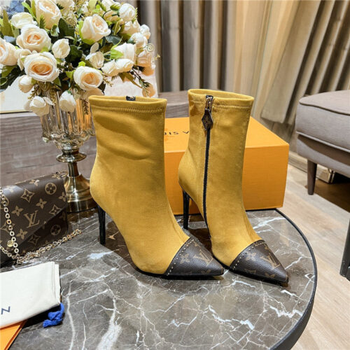 High Quality Luxury Louis Vuitton Cherie Pointed Ankle Boots – Style 07299