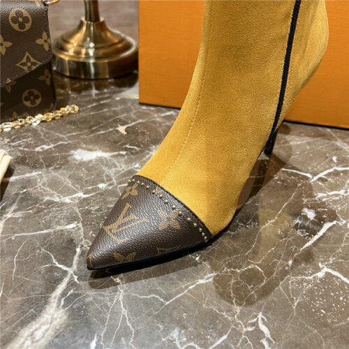 High Quality Luxury Louis Vuitton Cherie Pointed Ankle Boots – Style 07299 product detail
