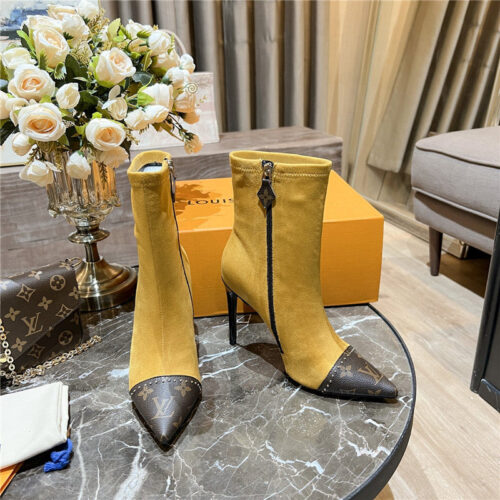High Quality Luxury Louis Vuitton Cherie Pointed Ankle Boots – Style 07299 product detail