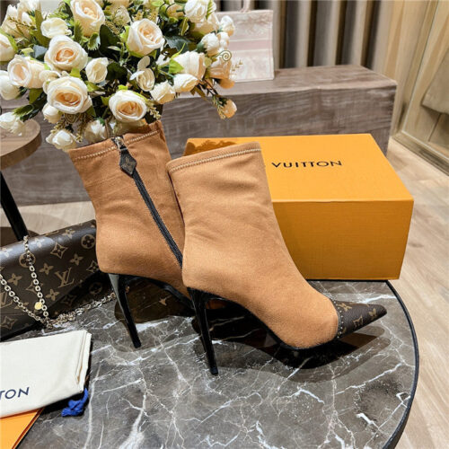 High Quality Luxury Louis Vuitton Cherie Pointed Ankle Boots – Style 76227 product detail