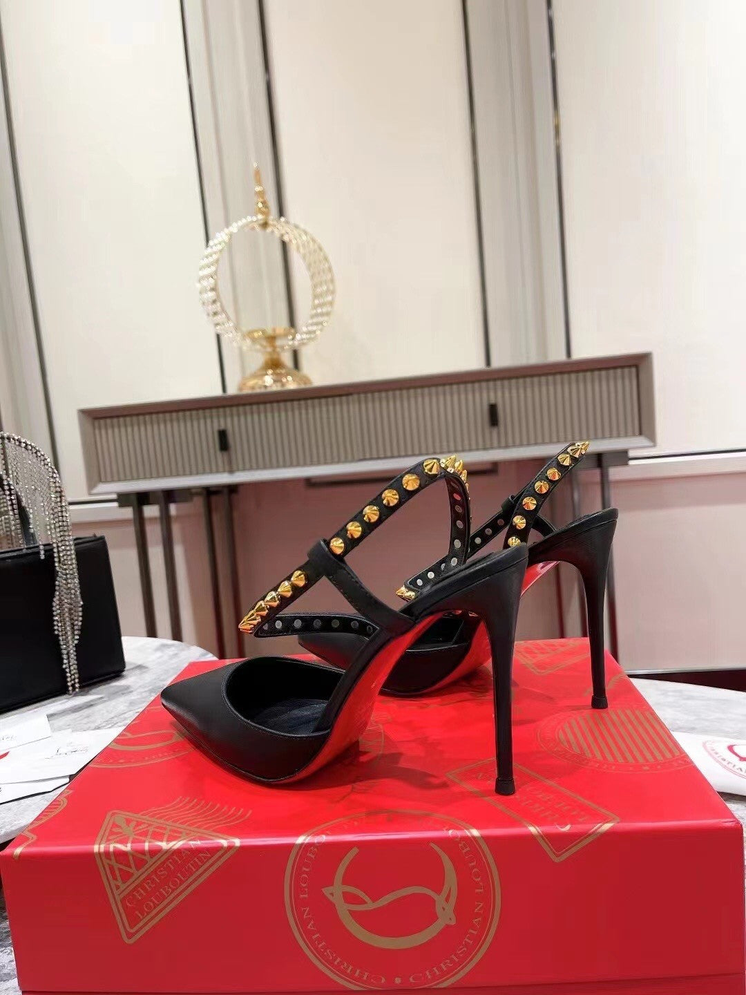 High Quality Luxury Christian Louboutin Lace Stud Sandals product detail