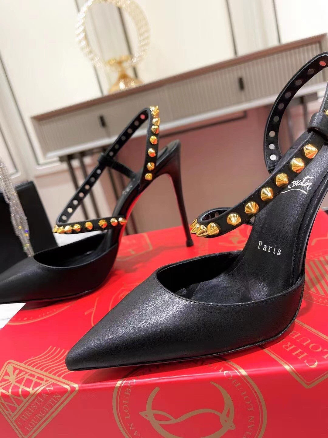 High Quality Luxury Christian Louboutin Lace Stud Sandals product detail