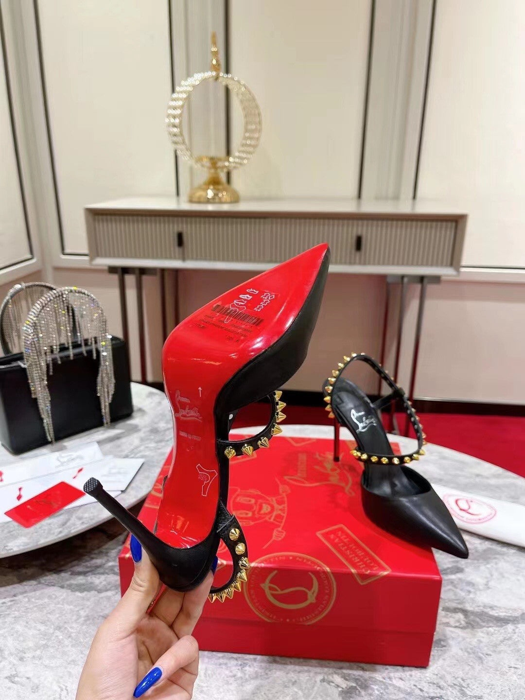 High Quality Luxury Christian Louboutin Lace Stud Sandals product detail
