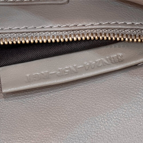 High Quality Luxury Fendi Peekaboo Shoulder Bag – Style 32655 product detail