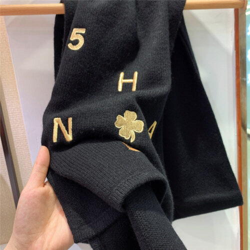 High Quality Luxury Chanel Logo Print Cashmere Scarf product detail